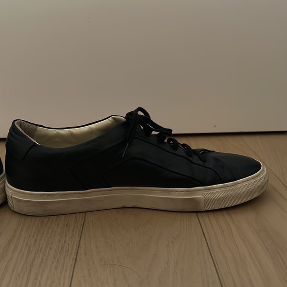 Common Projects Achilles Contrast Sole Multi Ply in Navy - Picture 4 of 5